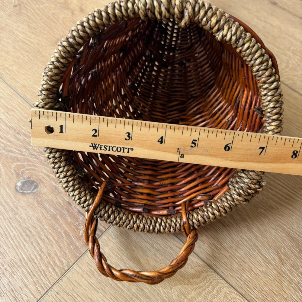 Vintage Woven Wicker Cornucopia Basket Brown Horn of Plenty Thanksgiving Decor